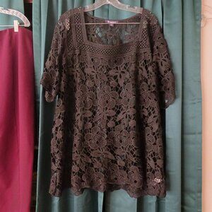 Black crochet lace topper. Size 22/24w